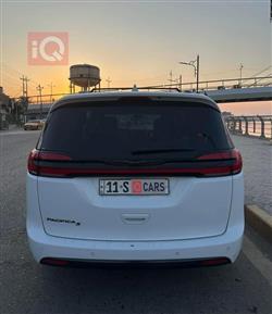 Chrysler Pacifica